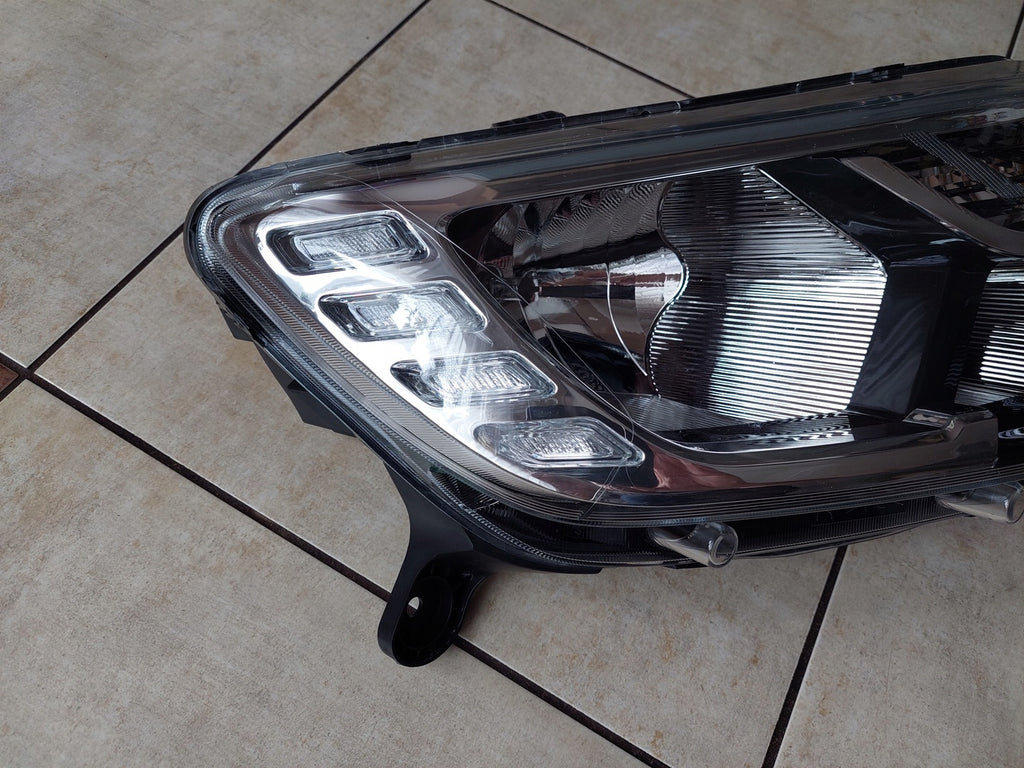 Frontscheinwerfer Dacia Logan Sandero II 260108435R LED Rechts Headlight