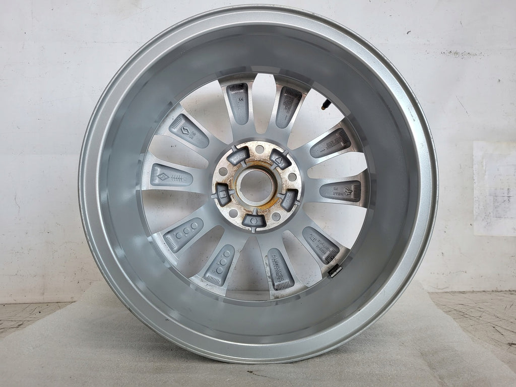 1x Alufelge 16 Zoll 6.5" 5x114.3 44ET Glanz Silber 403007521R Renault Zoe
