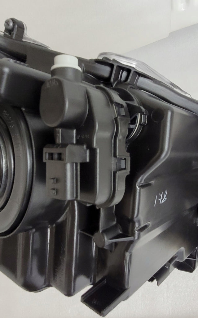 Frontscheinwerfer Toyota Yaris EUKO-6 Links Scheinwerfer Headlight SCH4487949765mh