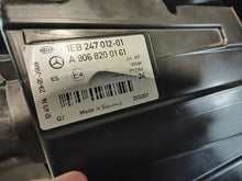 Load image into Gallery viewer, Frontscheinwerfer Mercedes-Benz Sprinter A9068200161 Ein Satz Headlight SCH2374329506uc