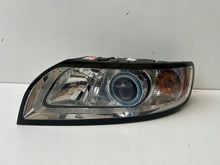 Load image into Gallery viewer, Frontscheinwerfer Volvo S40 V50 31265698 Xenon Links Scheinwerfer Headlight SCH8548365993fn