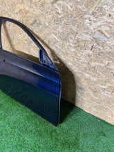 Laden Sie das Bild in den Galerie-Viewer, Tür Mercedes-Benz W213 A2137220210 Vorne Rechts Door Porta Porte