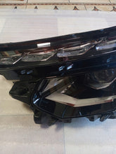 Laden Sie das Bild in den Galerie-Viewer, Frontscheinwerfer Skoda Kamiq 655941015C Links Scheinwerfer Headlight SCH5946530841tg