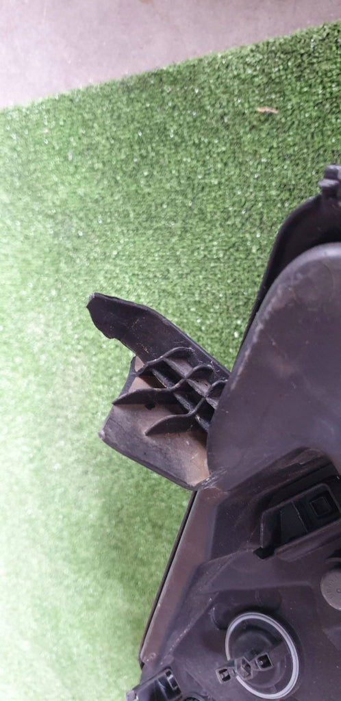 Frontscheinwerfer Iveco Daily IV 05802476874 Links Scheinwerfer Headlight SCH6081620695az