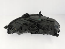 Laden Sie das Bild in den Galerie-Viewer, Frontscheinwerfer Audi A4 B9 8W0941011 LED Ein Stück (Rechts oder Links)