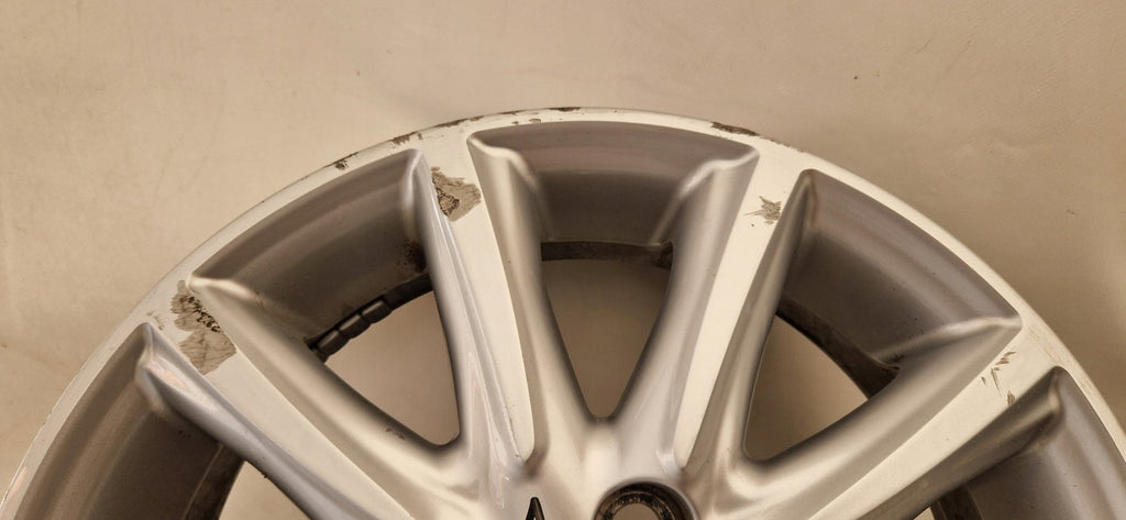 1x Alufelge 15 Zoll 4.5" 4x100 35ET Glanz Silber PW4570H006 Toyota Aygo