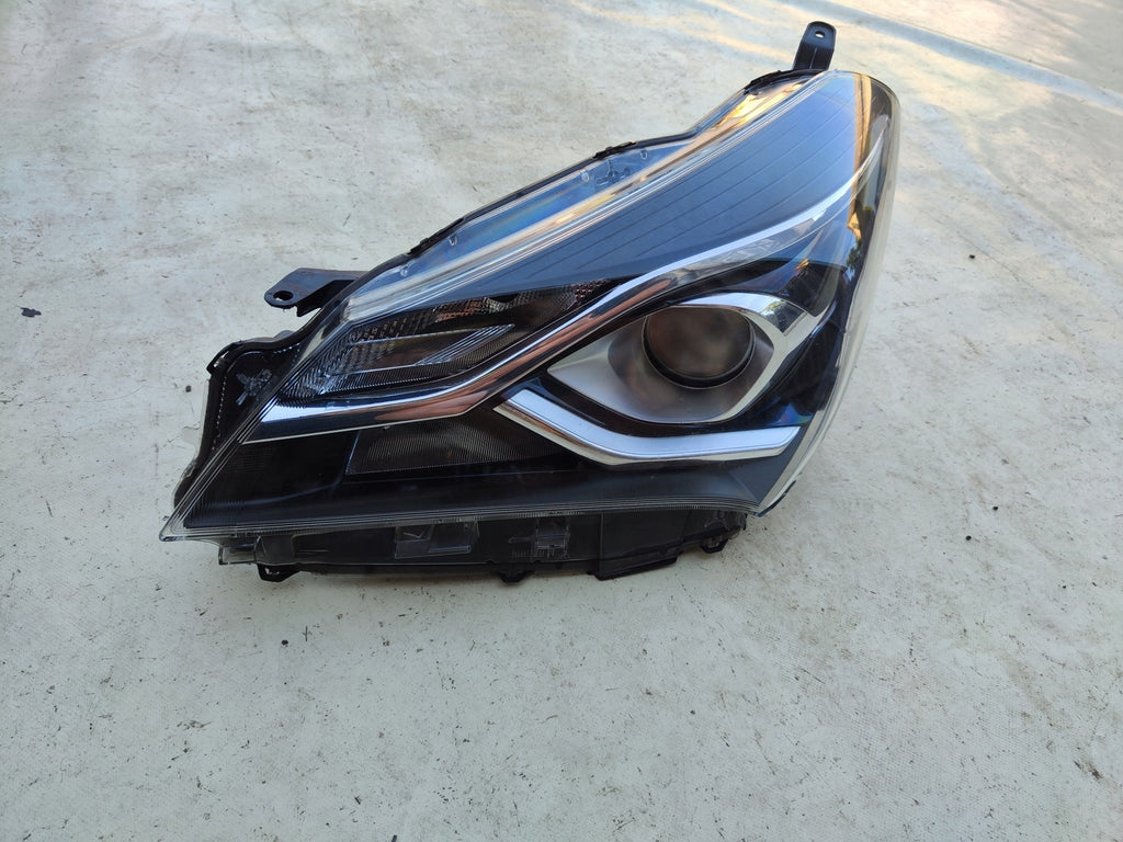 Frontscheinwerfer Toyota Yaris FPW1718 Ein Stück (Rechts oder Links) Headlight SCH2834695399ia