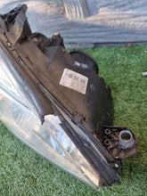 Laden Sie das Bild in den Galerie-Viewer, Frontscheinwerfer Mercedes-Benz W204 A2048208461 Links Scheinwerfer Headlight SCH4617907288lw