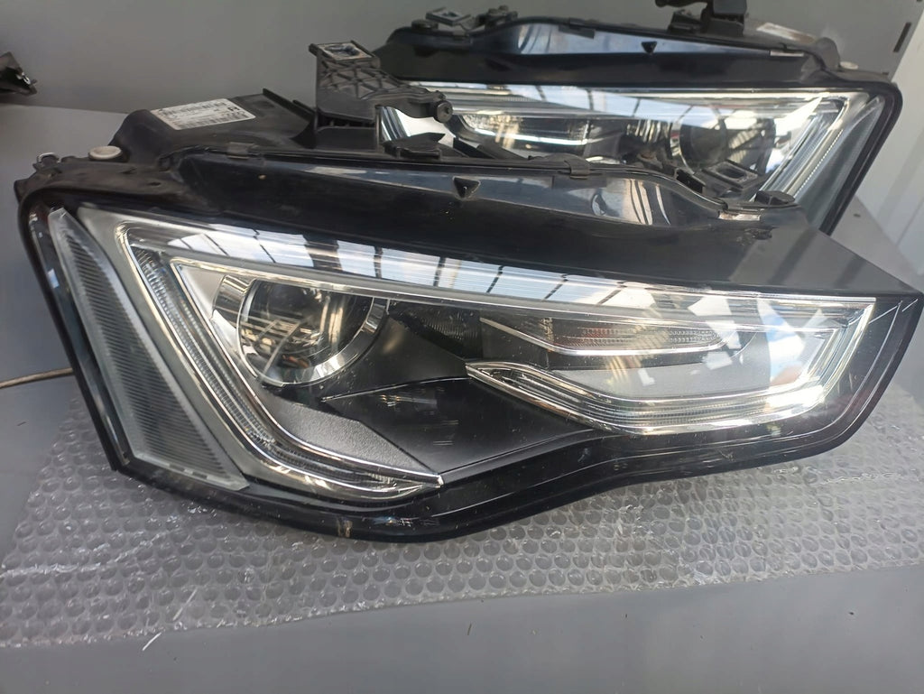 Frontscheinwerfer Audi A5 8T0941031C 8T0941032C Ein Stück (Rechts oder Links)