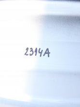 Load image into Gallery viewer, 1x Alufelge 18 Zoll 8.5&quot; 5x114.3 45ET Lexus X Rim Wheel