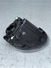 Load image into Gallery viewer, Frontscheinwerfer VW New Beetle 5C1941006 Ein Stück (Rechts oder Links) SCH3997034745bw