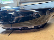 Laden Sie das Bild in den Galerie-Viewer, Frontscheinwerfer Kia Ceed J792111010 Links Scheinwerfer Headlight SCH2183431280sb