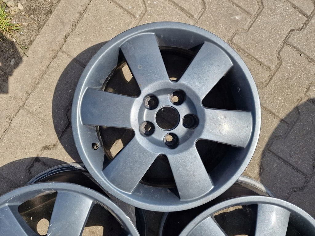 1x Alufelge 15 Zoll 6.0" 5x100 43ET Glanz Graphit 6Y0601025 Skoda Roomster