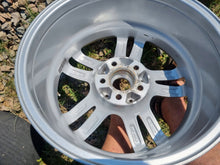 Laden Sie das Bild in den Galerie-Viewer, 4x Alufelge 17 Zoll 7.5" 5x112 30ET Glanz Silber 6896762 BMW G01 G02 Rim Wheel FEL8678407611ly