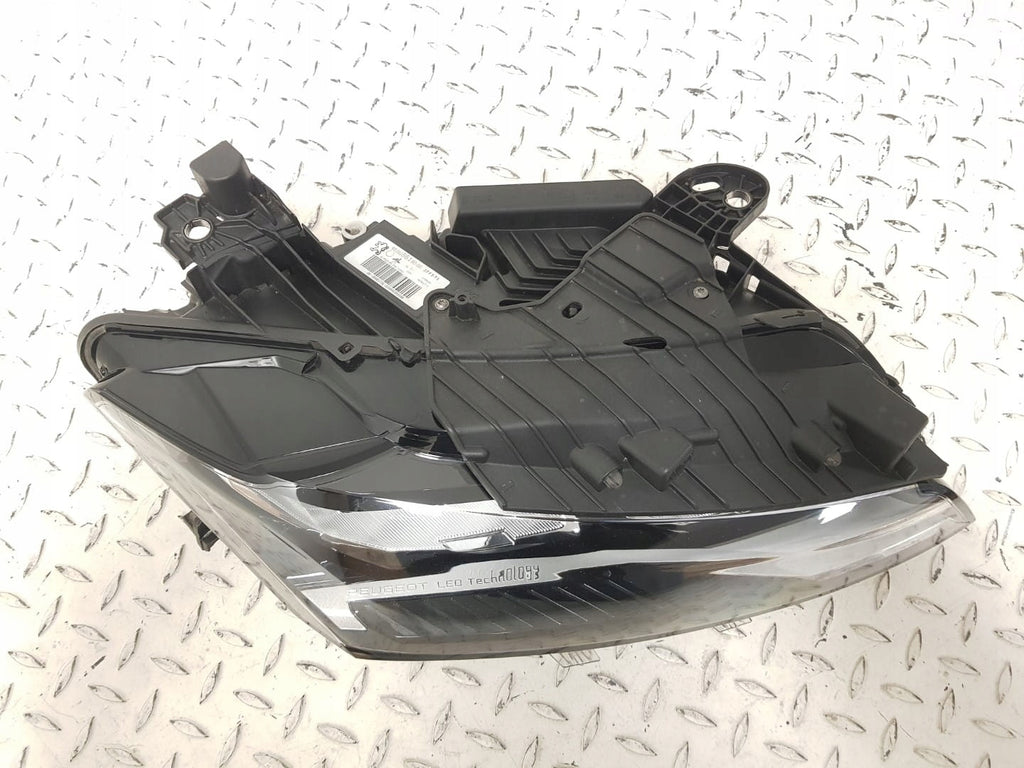Frontscheinwerfer Peugeot 308 III 9839286380 9839286180 Full LED Ein Satz SCH5896839496zf