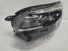 Laden Sie das Bild in den Galerie-Viewer, Frontscheinwerfer Opel Vivaro C 9832837680-00 Xenon Links Scheinwerfer Headlight