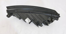 Laden Sie das Bild in den Galerie-Viewer, Frontscheinwerfer Skoda Octavia IV 5E4941016 LED Rechts Scheinwerfer Headlight SCH3629550219su