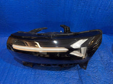 Load image into Gallery viewer, Frontscheinwerfer Dacia Duster 260603515R LED Links Scheinwerfer Headlight SCH2598833000wr