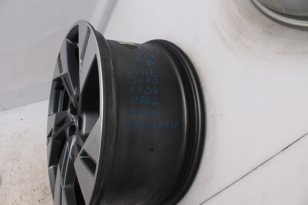 1x Alufelge 20 Zoll 9.0" 5x112 38ET 4KE601025T Audi Rim Wheel FEL2571958418iu