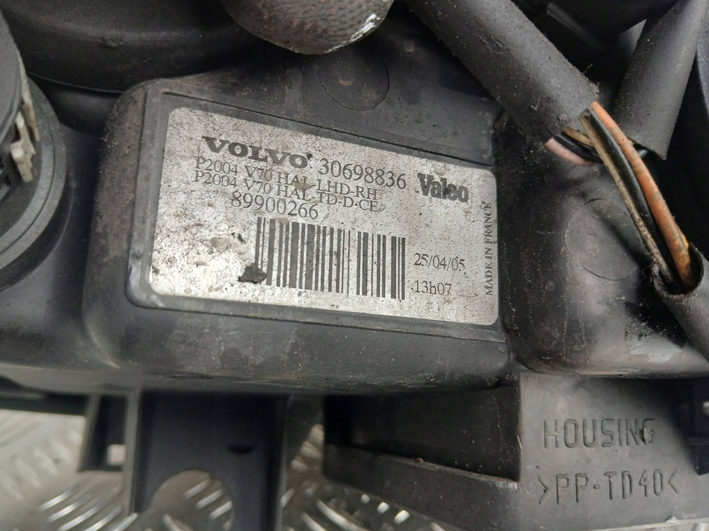 Frontscheinwerfer Volvo V70 II 30698836 Rechts Scheinwerfer Headlight