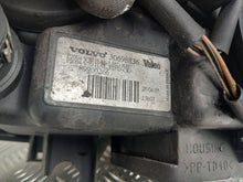 Load image into Gallery viewer, Frontscheinwerfer Volvo V70 II 30698836 Rechts Scheinwerfer Headlight