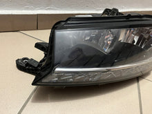 Laden Sie das Bild in den Galerie-Viewer, Frontscheinwerfer Skoda Fabia III 6V1941015D Links Scheinwerfer Headlight SCH8918162948fu