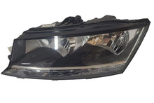 Load image into Gallery viewer, Frontscheinwerfer Skoda Fabia III 6V1941015D Links Scheinwerfer Headlight