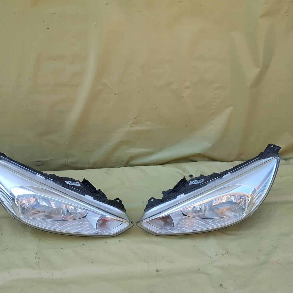 Frontscheinwerfer Ford Focus F1EB13W030-AEA06 LED Ein Stück (Rechts oder Links)