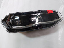 Laden Sie das Bild in den Galerie-Viewer, Frontscheinwerfer VW Polo 2G1941036H LED Rechts Scheinwerfer Headlight