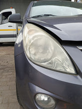 Laden Sie das Bild in den Galerie-Viewer, Frontscheinwerfer Hyundai I20 Rechts Scheinwerfer Headlight SCH4772789349yw
