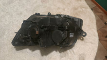 Laden Sie das Bild in den Galerie-Viewer, Frontscheinwerfer VW Transporter 7E1941016AD Rechts Scheinwerfer Headlight SCH4710802603lc