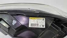 Laden Sie das Bild in den Galerie-Viewer, Frontscheinwerfer Ford Fiesta I VII 1434257174 Rechts Scheinwerfer Headlight SCH2881587922mw
