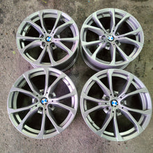 Laden Sie das Bild in den Galerie-Viewer, 4x Alufelge 17 Zoll 7.5" 5x112 30ET Glanz Grau 6883518 BMW Rim Wheel FEL7470211147xp