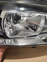 Laden Sie das Bild in den Galerie-Viewer, Frontscheinwerfer Volvo V70 30784249 Rechts Scheinwerfer Headlight SCH3453954888aa