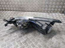 Laden Sie das Bild in den Galerie-Viewer, Frontscheinwerfer Mazda II GS7T-51030 Xenon Rechts Scheinwerfer Headlight