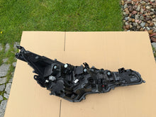 Laden Sie das Bild in den Galerie-Viewer, Frontscheinwerfer Toyota Corolla 81150-02S60 LED Links Scheinwerfer Headlight SCH9183005737fa