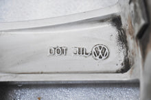 Load image into Gallery viewer, 1x Alufelge 18 Zoll 8.0&quot; 5x130 53ET Glanz Silber 7P6601025C VW Touareg 7p6