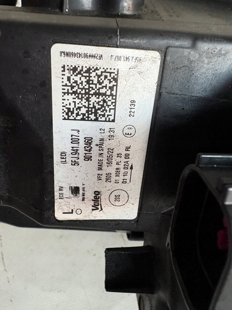 Frontscheinwerfer Seat 5FJ941007J LED Ein Stück (Rechts oder Links) Headlight