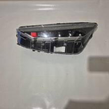 Laden Sie das Bild in den Galerie-Viewer, Frontscheinwerfer Ford LJ8B13E015 LED Links Scheinwerfer Headlight SCH4168536425rs