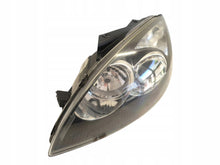 Laden Sie das Bild in den Galerie-Viewer, Frontscheinwerfer Hyundai I30 92101-2R000 Ein Stück (Rechts oder Links)