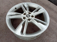 Laden Sie das Bild in den Galerie-Viewer, 1x Alufelge 19 Zoll 5x112 83A601025M Audi Q3 Rim Wheel FEL2042379976vt