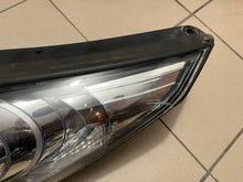 Laden Sie das Bild in den Galerie-Viewer, Frontscheinwerfer Hyundai Ix35 92101-2Y000 Halogen Links Scheinwerfer Headlight SCH6230392888gc