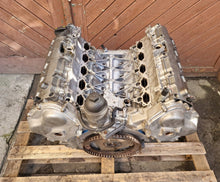 Laden Sie das Bild in den Galerie-Viewer, Motor Audi A6 C6 BXA 5.2 FSI 435PS 320kW Benzin Engine Unkomplett