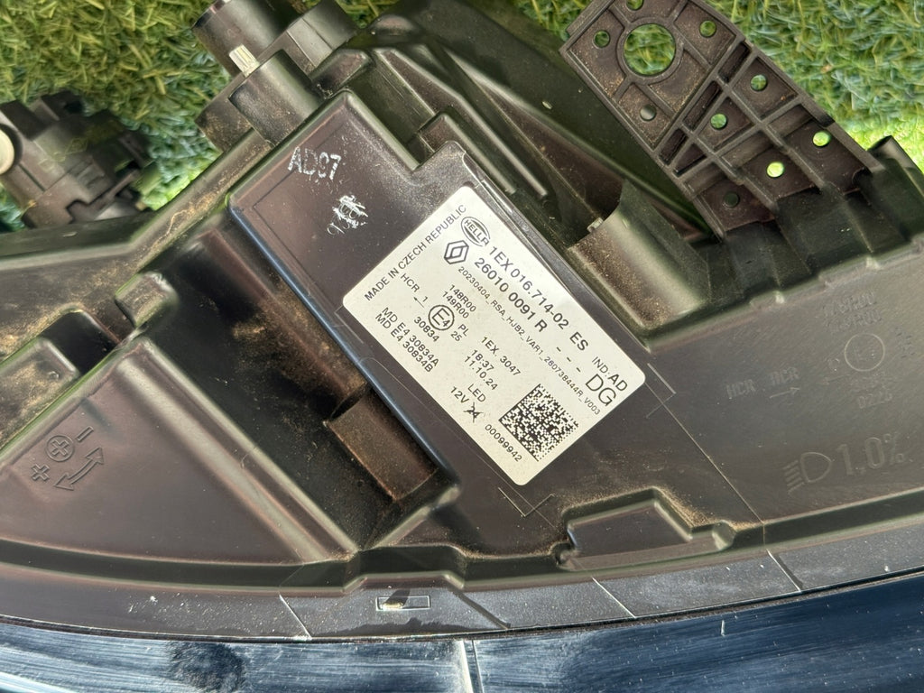 Frontscheinwerfer Renault Captur I 260100091R Rechts Scheinwerfer Headlight SCH6567058639ds
