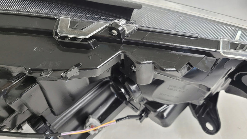 Frontscheinwerfer Toyota V I Full LED Ein Stück (Rechts oder Links) Headlight SCH4126718301ws