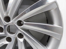 Load image into Gallery viewer, 1x Alufelge 17 Zoll 46ET Silber 5E3601025AS Skoda Octavia Iv Rim Wheel FEL9958955801bo