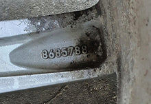 Laden Sie das Bild in den Galerie-Viewer, 1x Alufelge 17 Zoll 7.5&quot; 5x108 8685788 Volvo Xc90 Rim Wheel