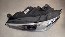 Laden Sie das Bild in den Galerie-Viewer, Frontscheinwerfer Skoda Scala 657941015A LED Links Scheinwerfer Headlight SCH8990831786ox