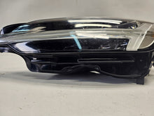 Load image into Gallery viewer, Frontscheinwerfer Volvo V60 S60 III 32338996 LED Ein Stück (Rechts oder Links) SCH5910189419lx