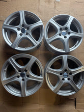 Laden Sie das Bild in den Galerie-Viewer, 4x Alufelge 17 Zoll 8.0" 5x112 44ET Schwarz 56R7805 Rim Wheel FEL7467918194al